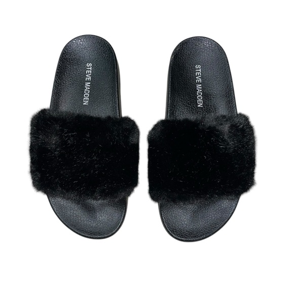 Steve Madden Other - STEVE MADDEN SOFTEY SLIDES FAUX FURNSANDALS SIZE 3